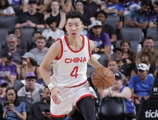 中国男篮67-89不敌马刺，来看采访廖三宁说了什么？不满延续性