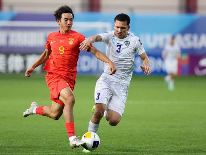 1-2遭逆转+后防2失误！U17国足2连败遗憾出局 连续20年无缘世少赛